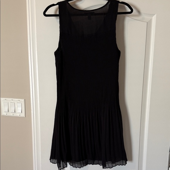 Nine West Elegant Black Sleeveless Mini Dress - Picture 5 of 7
